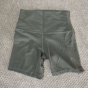 Lululemon align shorts